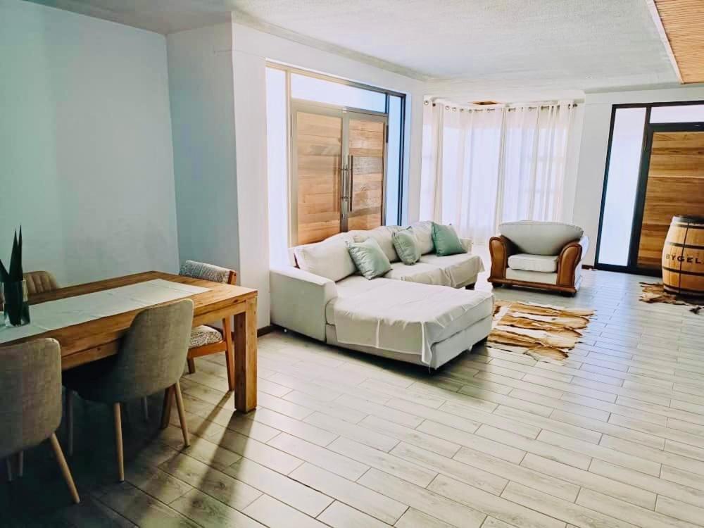 Northern Oasis Hotel Oshakati Екстериор снимка